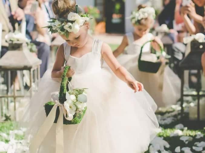ceremonia de boda niñas floristas